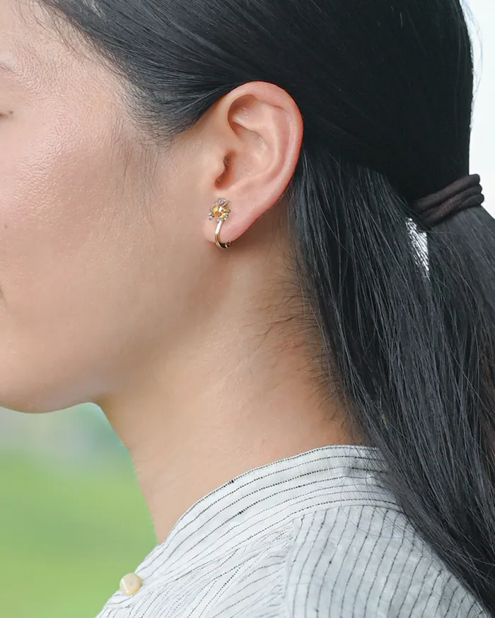 イヤリング 夕暮れのカモミール グレー3